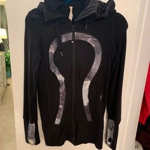 lululemon athletica Jackets & Coats - Lululemon Jacket sz 4 lululemon athletica Jackets & Coats - Lululemon Jacket sz 4
